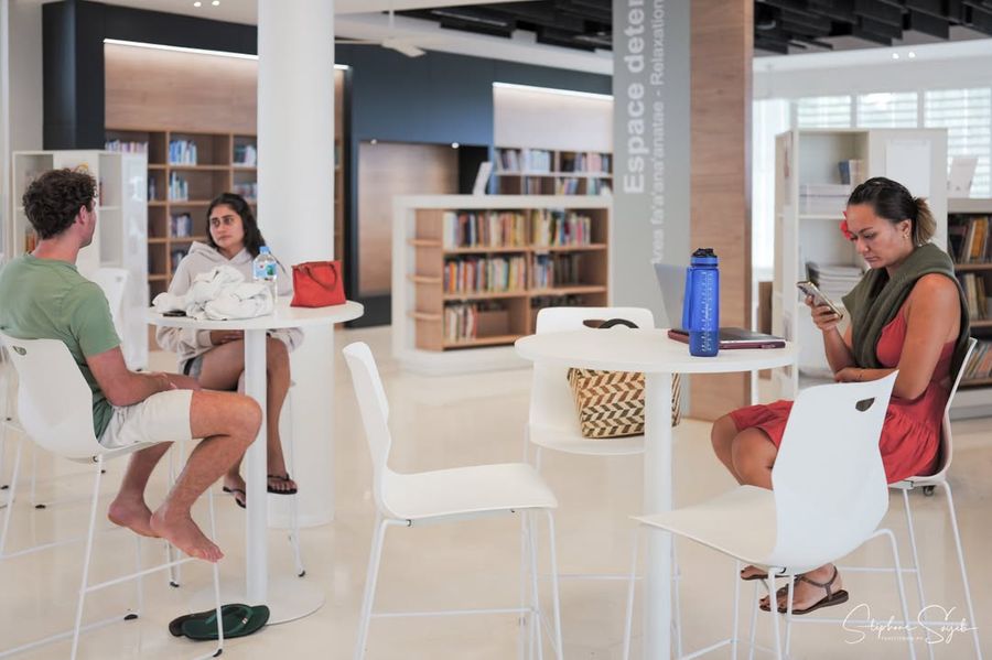 Cette semaine, avec ma femme (Master Capes en Hist - Photo 2