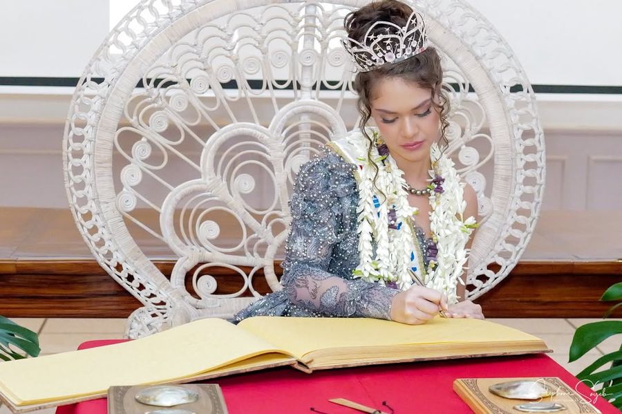 Sous un ciel de plomb qui embrase Papeete, Hinaupo - Photo 2