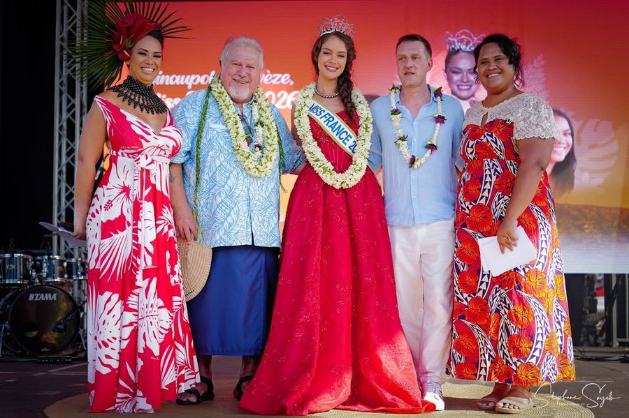 Comme une vahine sortie d’un rêve marquisien, drap - Photo 3