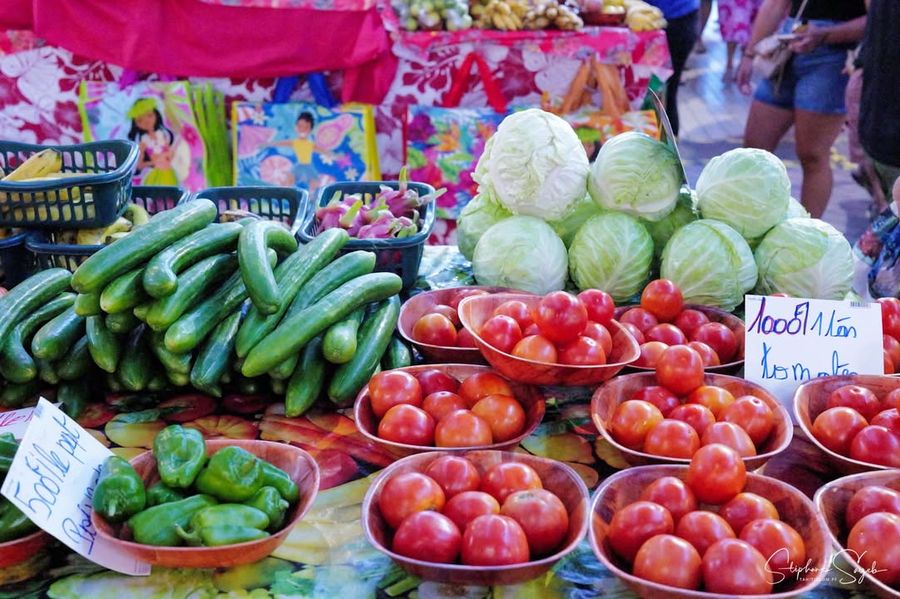 Sous un ciel qui sourit enfin, le marché de Papeet - Photo 12