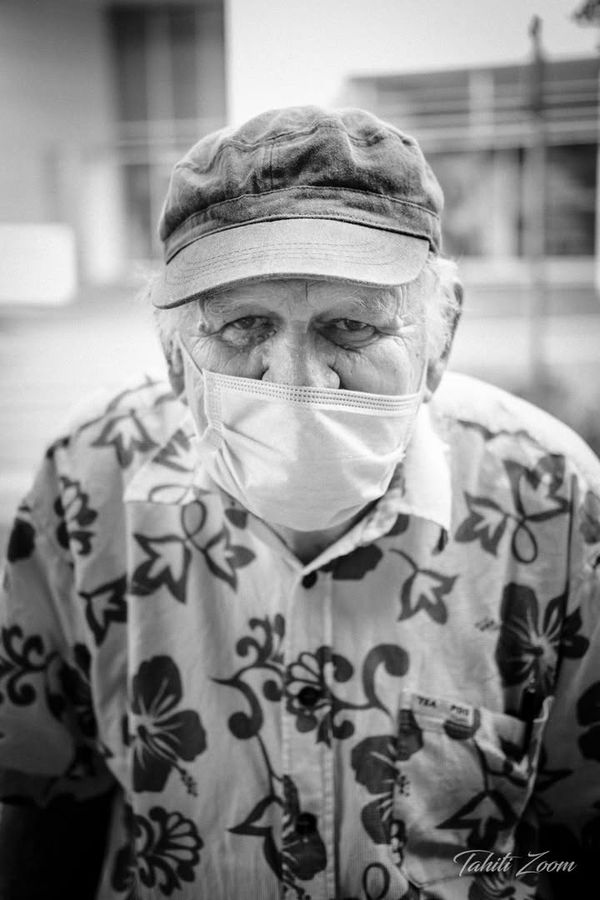 Noir et blanc. Lumière et ombre. Des visages qui r - Photo 11