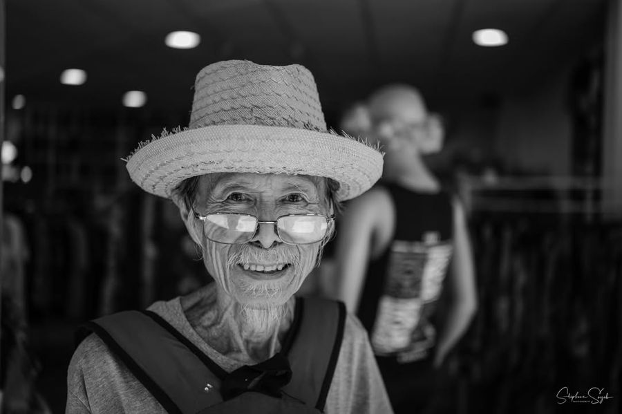 Noir et blanc. Lumière et ombre. Des visages qui r - Photo 3