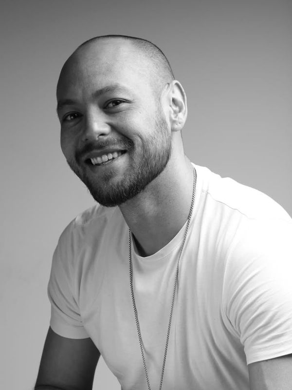 Noir et blanc. Lumière et ombre. Des visages qui r - Photo 6