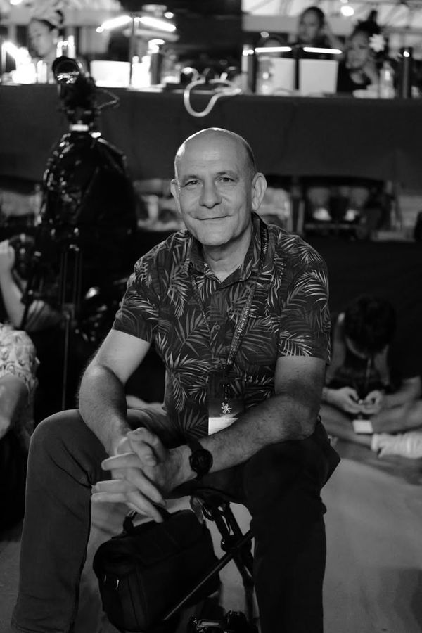 Derrière chaque image, il y a un œil qui veille. À - Photo 5